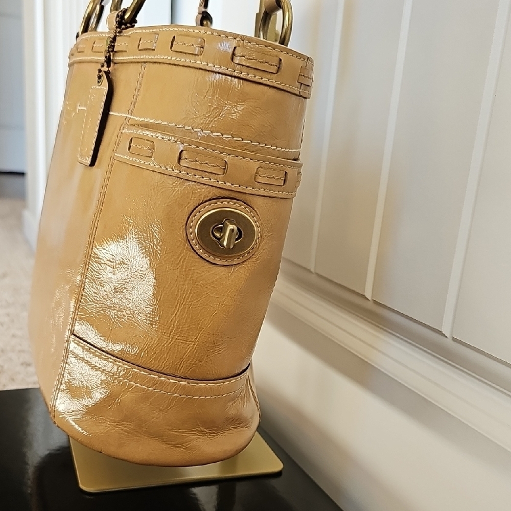 Coach  2008 Gallery Laced East West Tote Bag EUC Camel - Picture 4 of 11